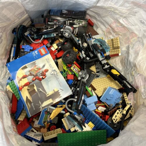 Pacchetto lavoro Lego circa 5 kg alcune istruzioni senza parti e pezzi minifigure - Foto 1 di 14