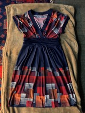 BCBGMAXAZRIA Dress Womens L Navy Red Geometric Print Fit Flare Cap Sleeve