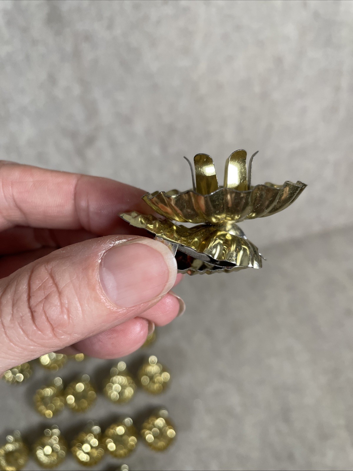 VTG Tin Metal Clip On Christmas Tree Candle Holders Shell Gold 18 Piece Set