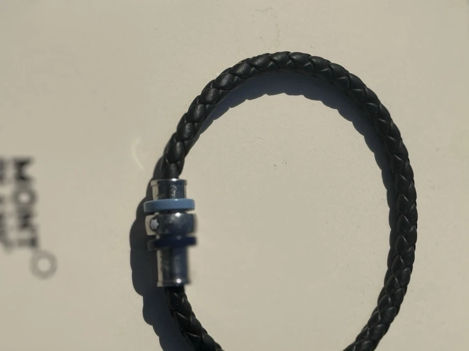 Браслет Montblanc из тканой кожи и нержавеющей стали - темно-синий с серебряными ползунками в форме сердца - Изображение 4 из 4