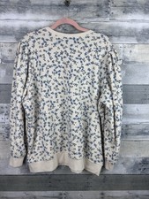 Torrid Women  s Ivory Floral Sweatshirt Size 2