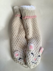 Jane and Bleeker Ladies Slipper Socks, New Without Tags, Non-Slip
