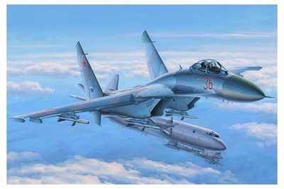 Hobbyboss 81712'' Su-27 Flanker Early Plastic Model Kit, 1:48 Scale