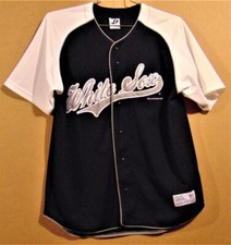 CHICAGO WHITE SOX JERSEY AND 3 CAP PACKAGE