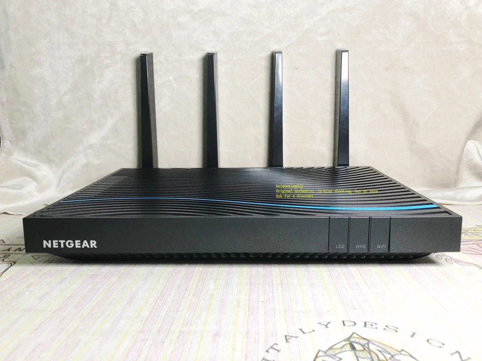 NETGEAR R8500 tri-band AC5300 Gigabit high speed wall-to-wall wireless router - Image 2 of 4