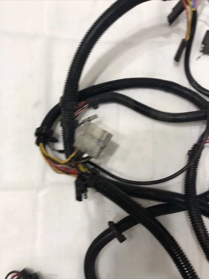 1999 POLARIS RMK 600 Main and Hood Wire Harness / Wiring - Image 3 of 4