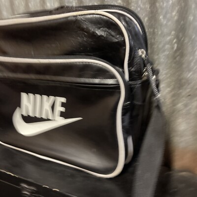 Vintage Nike Bag Black Leather retro Cross Body Collectors Vintage Nike Bag Black Leather retro Cross Body Collectors