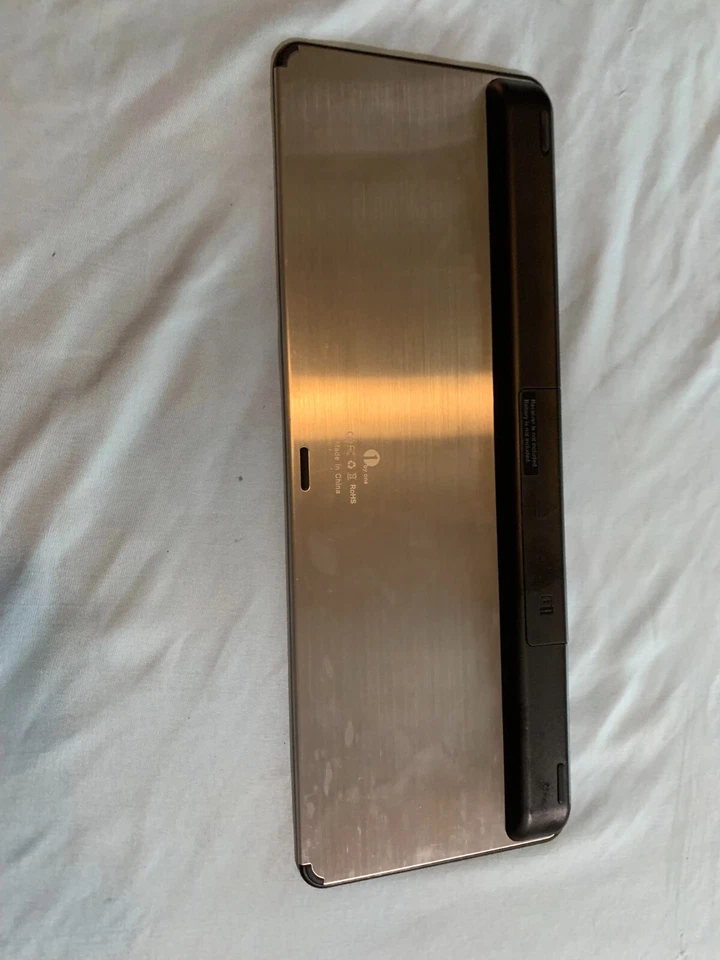 1 By One Black KeyBoard Wireless - Image 3 of 4