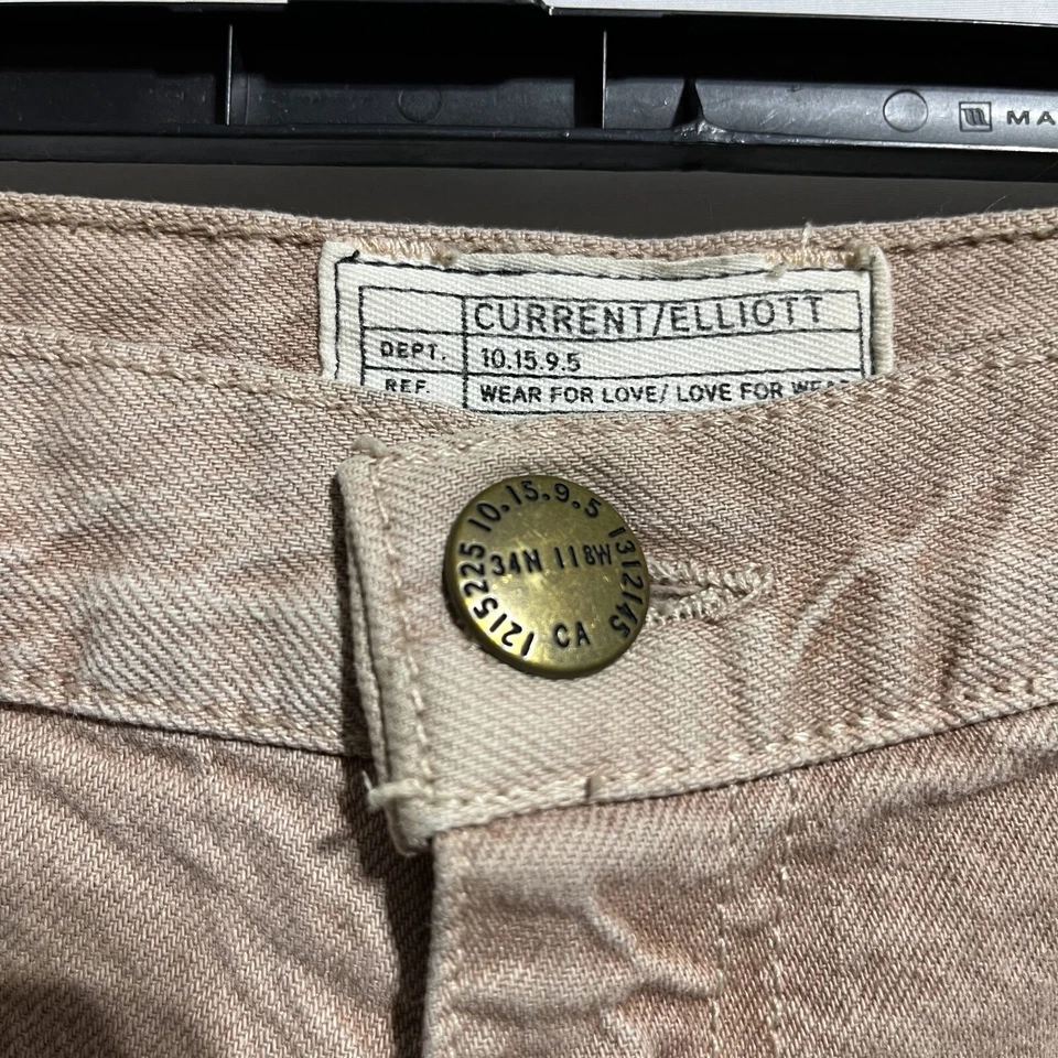 Женские шорты Current/Elliott The Boyfriend 29 из джинсовой ткани с потертым подолом и карманами - Изображение 3 из 4