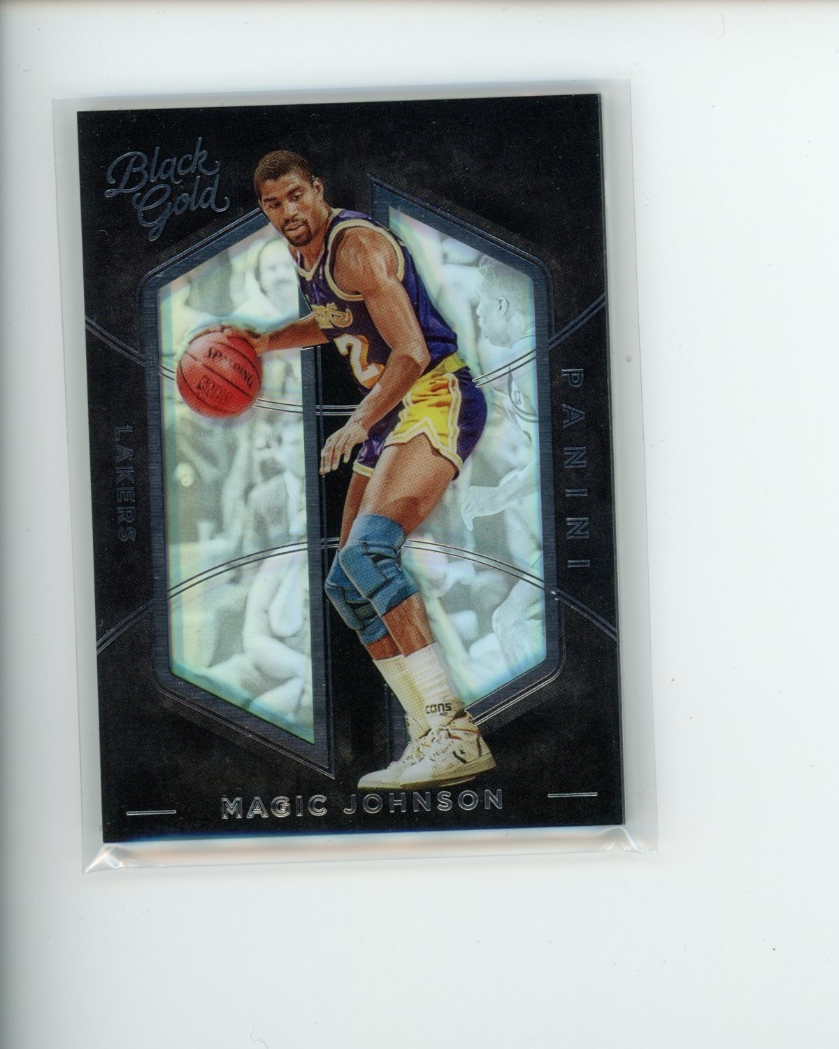 2015-16 Panini Black Gold Uncommon #11 Magic Johnson