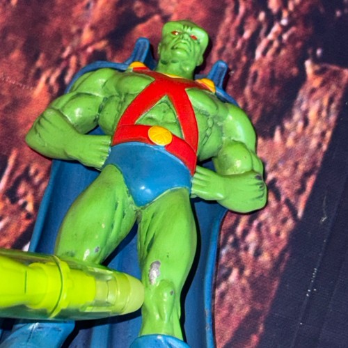 Statua Eaglemoss 2008 DC Comics Martian Manhunter pressofusa da collezione LEGGI - Foto 3 di 9