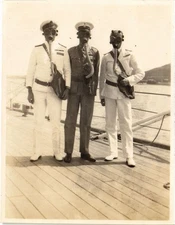 PC WWII, GERMANY, MILITARY SHIP, GAS MASKS, Vintage Postcard (b65263)