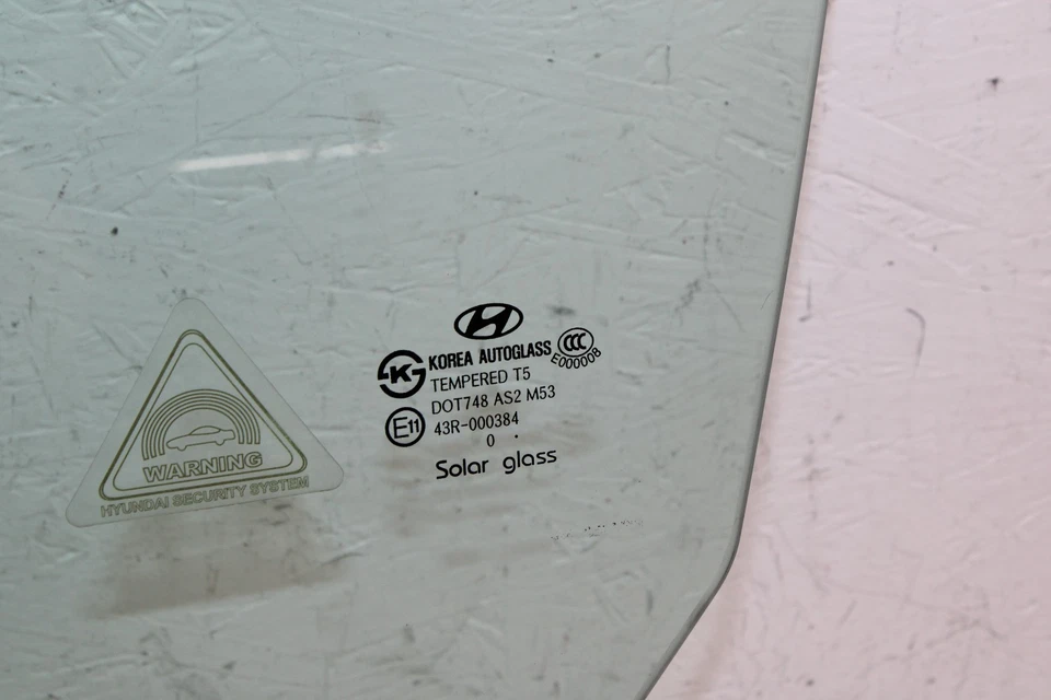 Hyundai Genesis 2010-2016 cupé puerta del conductor izquierda vidrio OEM LR17 Foto 2 de 4