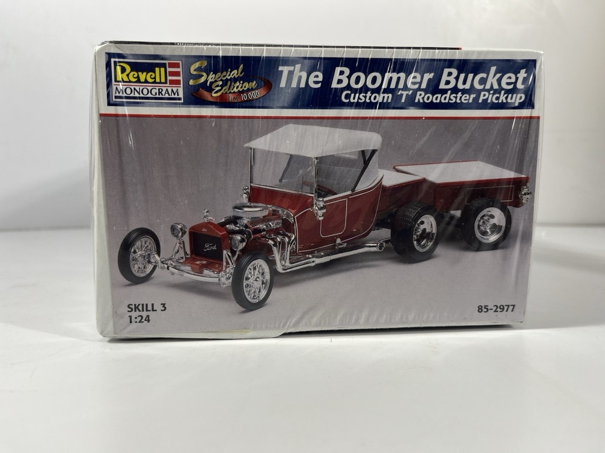 Revell Monogram 1/25 Boomer Bucket Custom T Roadster Pickup