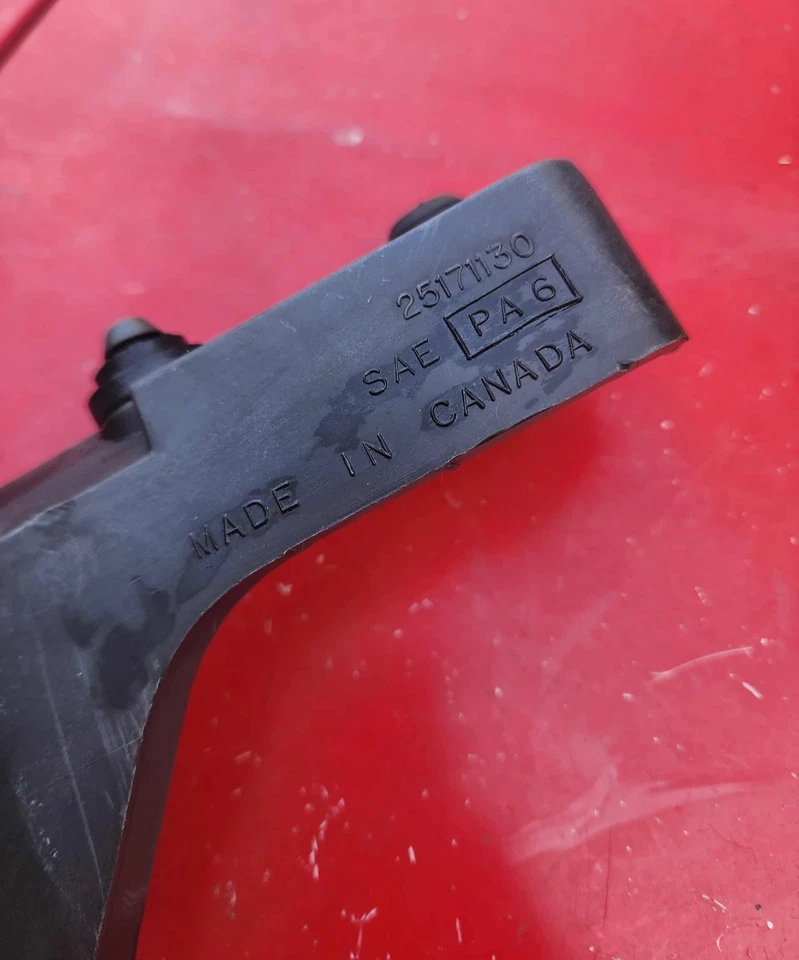 Оригинальный кронштейн корпуса воздушного фильтра для Chevrolet Blazer GMC Jimmy 1998-2005 годов выпуска No25171130 - Изображение 4 из 4