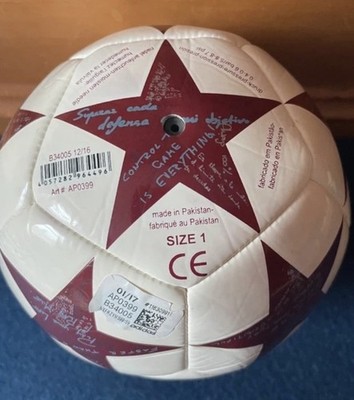 Adidas Bayern München 2016 Fußball FCB Finale Miniball Champions League Stars