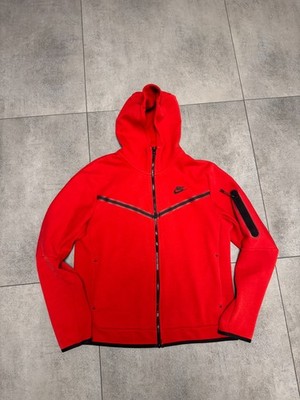 Nike Tech-Fleece Tracksuit, Größe M, rot