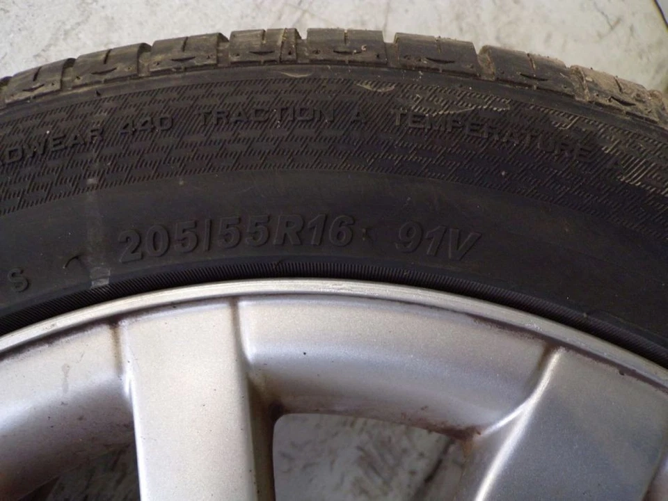 Komplettrad Sommerreifen 205/55R16 91V/6.5Jx16 H2 ET47 LK5x114,3x66,1 Megane III - Bild 4 von 4