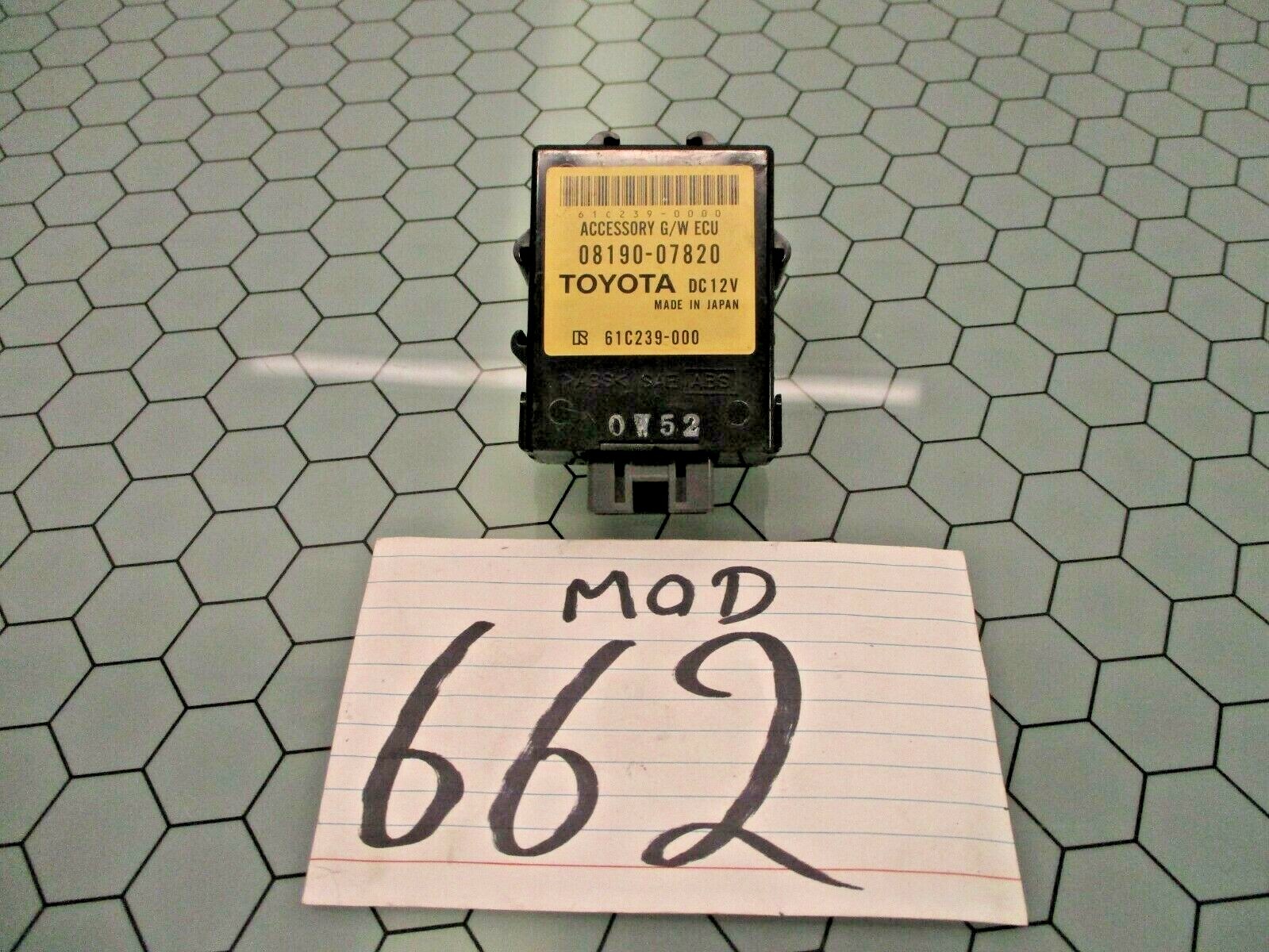 2005 2006 Toyota Avalon Accessory G/W Control Module Computer #662-MOD