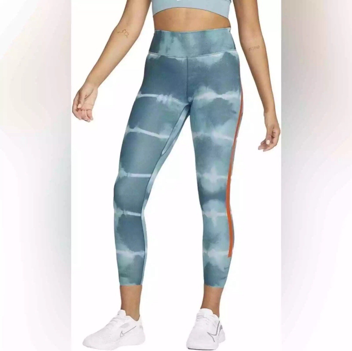 Women's Nike Dri-FIT One Luxe Mid-Rise Printed Training Leggings M