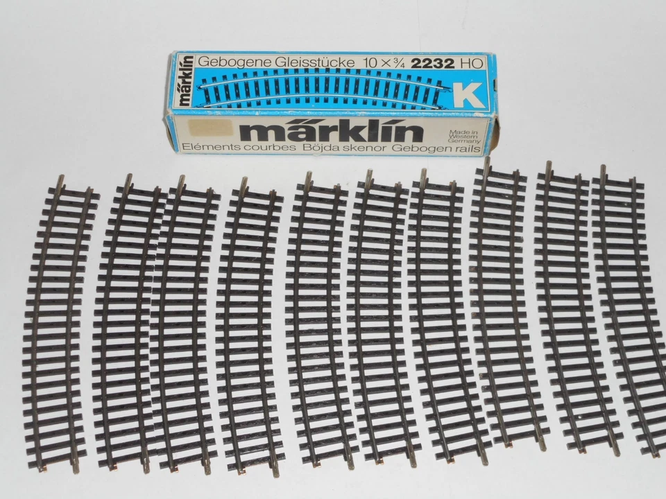 10 x Marklin 2232 Curved K track sections. Excell cond. HO. For 3 Rail AC. Boxed - Image 2 of 4