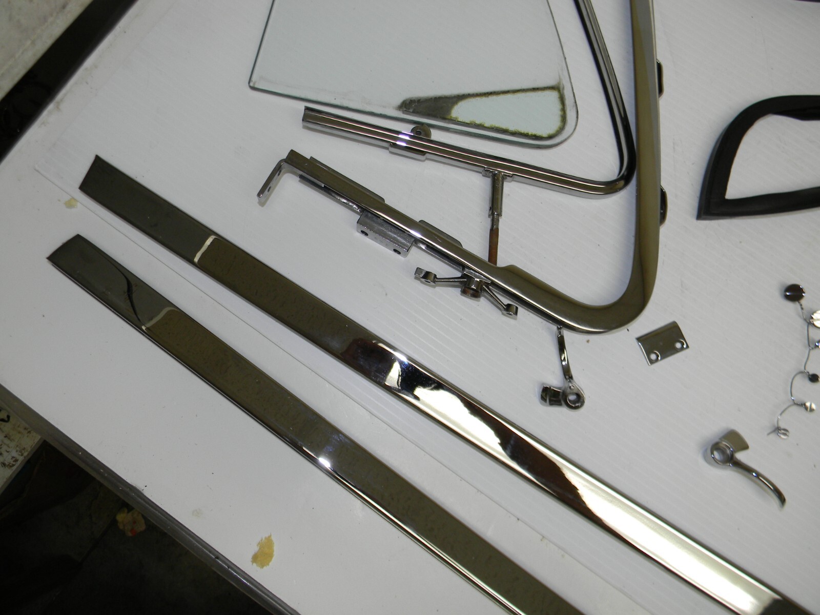 RECHROMED 1946-1955 Bentley MkVI MK6  R Type & Rolls Royce L&R Vent Windows