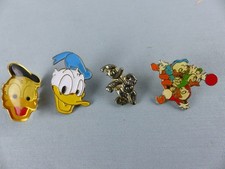 Lot de 4 PIN'S DONALD DUCK RIRI FIFI LOULOU PIN LABEL BADGE E25