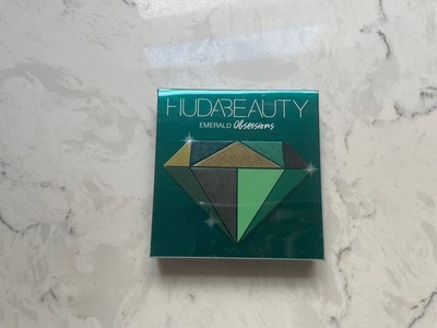 HUDA BEAUTY Emerald Obsessions Palette