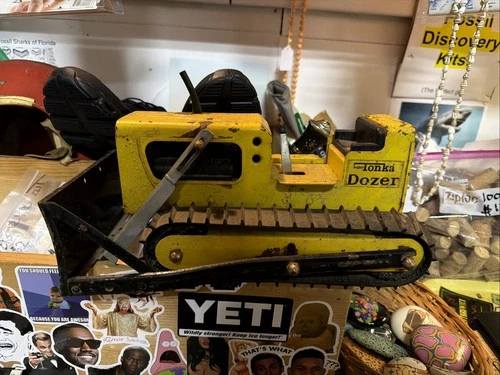 Vintage 1960’s TONKA BULLDOZER No. 300 All Original