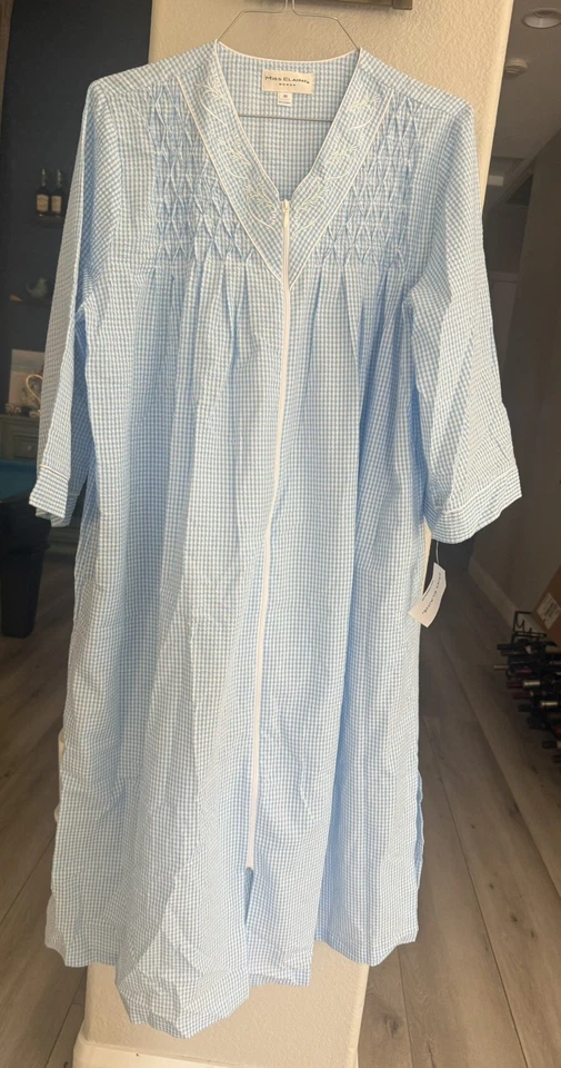 Nuevo con etiquetas Miss Elaine Azul SEERSUCKER 3/4 Slv Cremallera Casa Vestido Camisón LARGO Bata 2X Foto 2 de 4