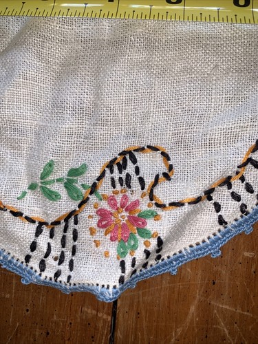3 Piece ANTIQUE Vintage 1920s Arts & Crafts Linen Embroidered DOILIES Set - Picture 11 of 12