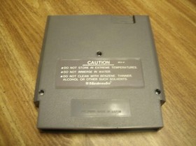 Rush'n Attack Nintendo NES autentico testato