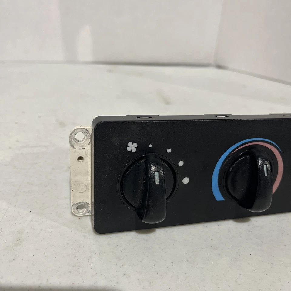 Ford Ranger 2003-2011 aire acondicionado calefacción climatización unidad P: 3L5H-19E764-AA ¡FABRICANTE DE EQUIPOS ORIGINALES! Foto 4 de 4