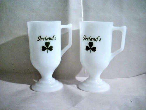 A PAIR IRISH IRELAND'S 3 LEAF CLOVER VINTAGE MILK GLASS MUG ICED COFFEE 5-1/2"