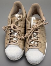 Zapato Adidas Para Mujer Superstar Clásico Concha Puntera Blanca GX4361 Beige Tostado 6.5