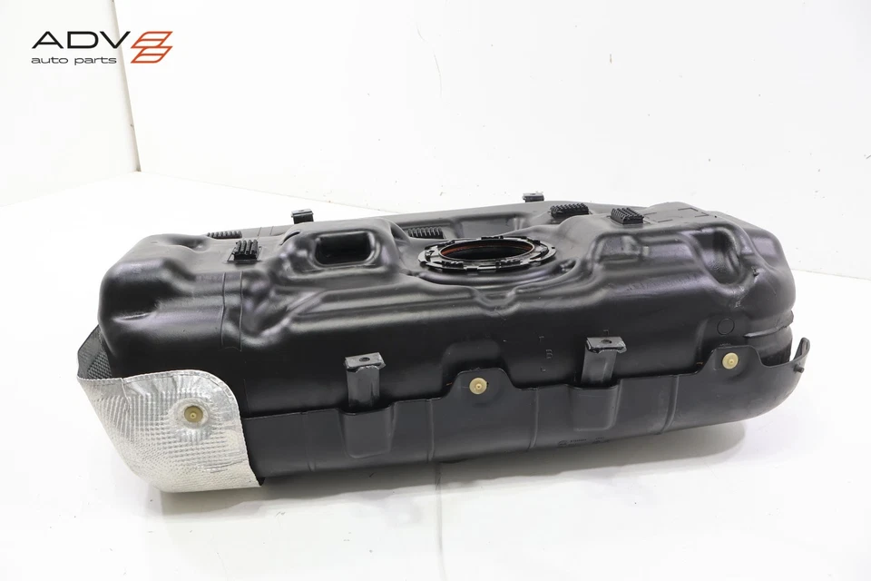 Depósito de tanque de gasolina RAM PROMASTER CITY 2015-2022 con escudo OEM Foto 3 de 4