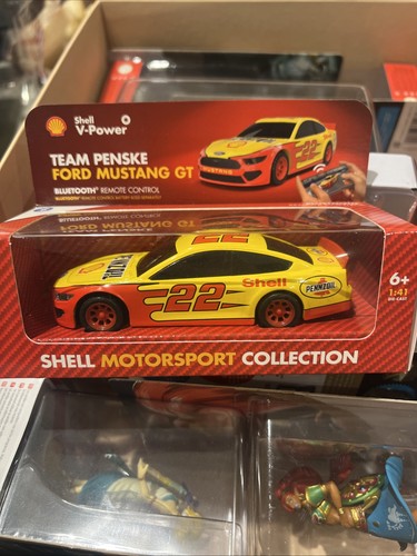 Shell motorsport collection V-power 1/41 Team Penske Ford Mustang GT - Picture 2 of 3