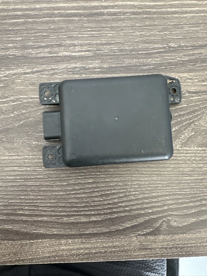 2020 Chevy Traverse RH Blind Spot Monitor Radar/Lane Change Assist 6PZ93469226 - Image 2 of 4