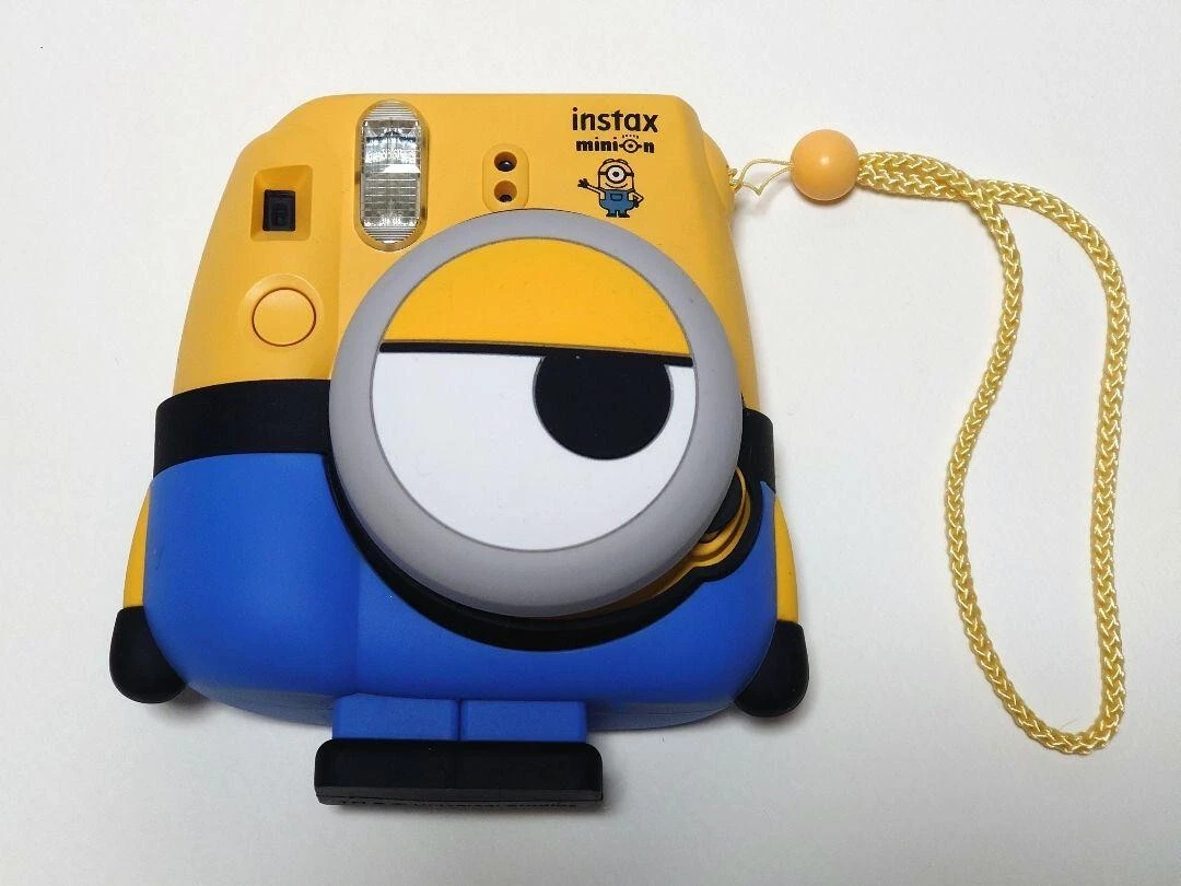 Instax minion 2024