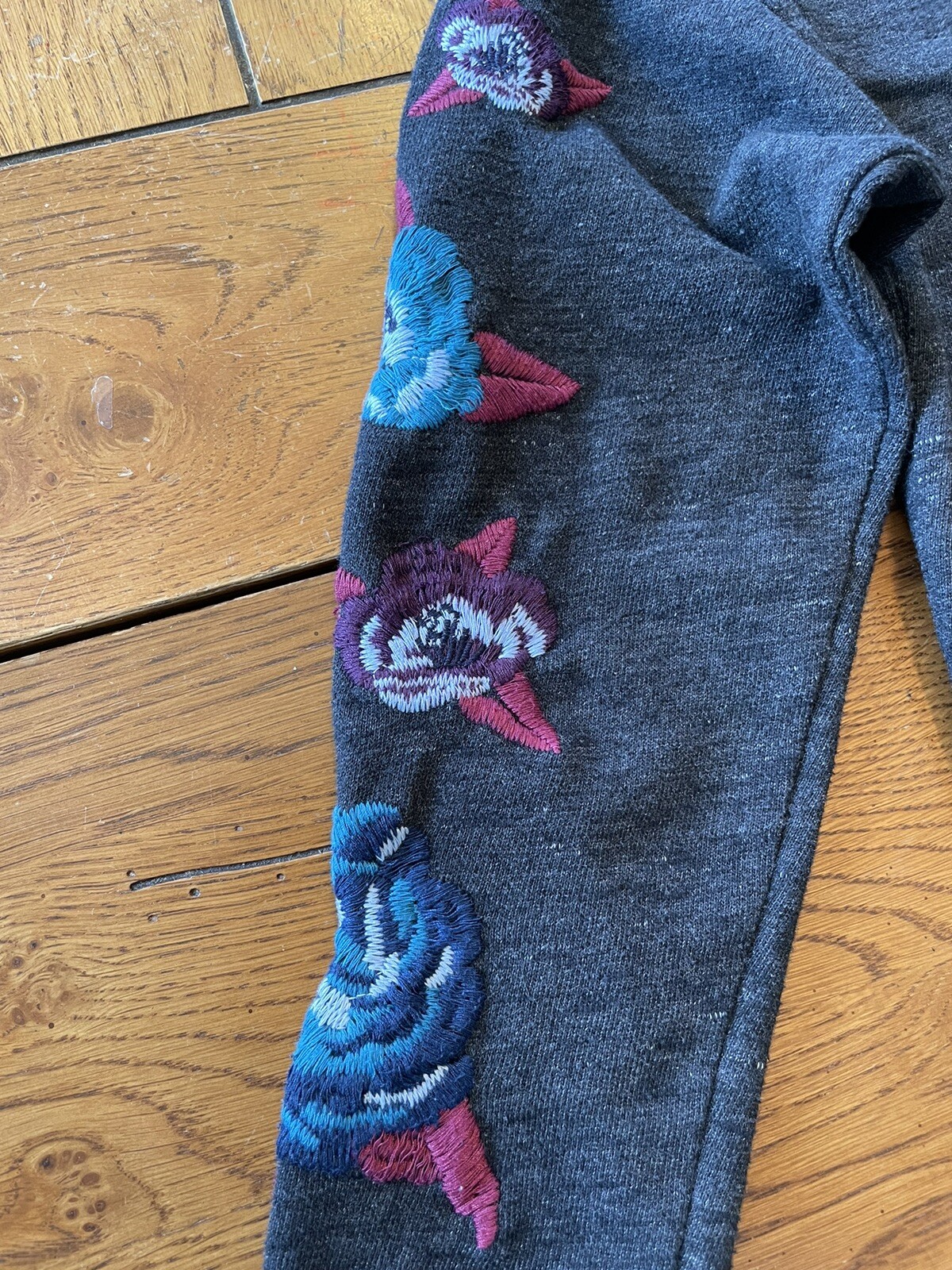 Picture 5 of 8