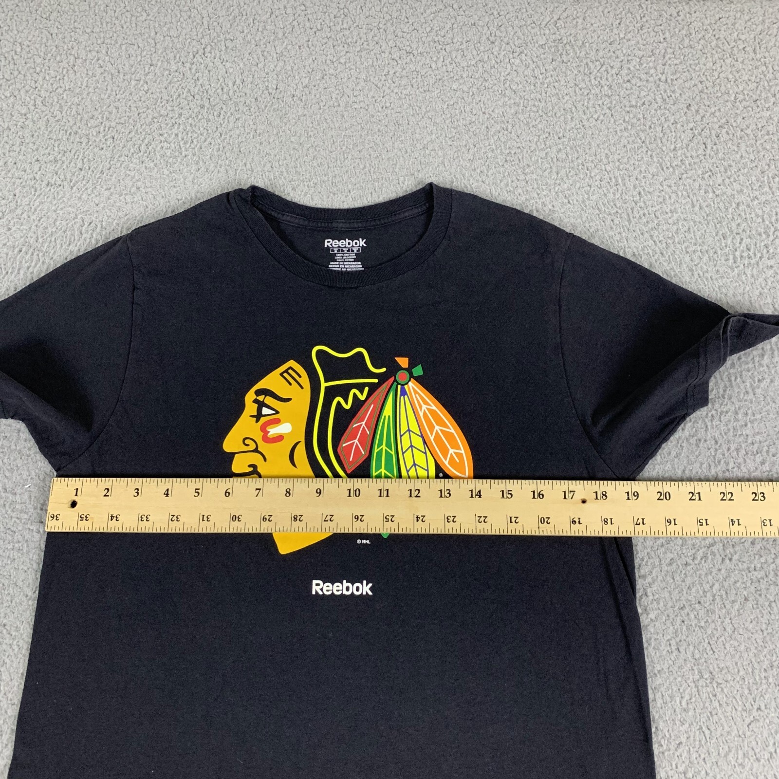 Chicago Blackhawks T-Shirt Mens Medium Black Cotton Short Sleeve Hockey Reebok thumbnail 7