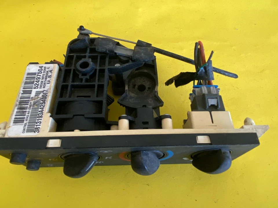 2003-2005 CHEVROLET CAVALIER AQUECEDOR AC CONTROLE CLIMÁTICO UNIDADE DE TEMPERATURA FABRICANTE DE EQUIPAMENTO ORIGINAL 52497504 - Imagem 4 de 4