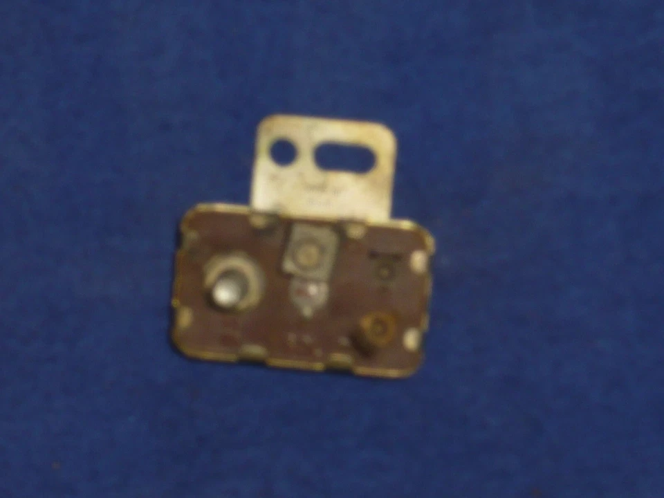 Relé de arranque Mopar 1966-76 Chrysler Dodge Challenger Plymouth Cuda E carrocería Hemi Foto 3 de 4