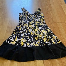 Nine West Sleeveless Floral V-Neck Fit and Flare Dress