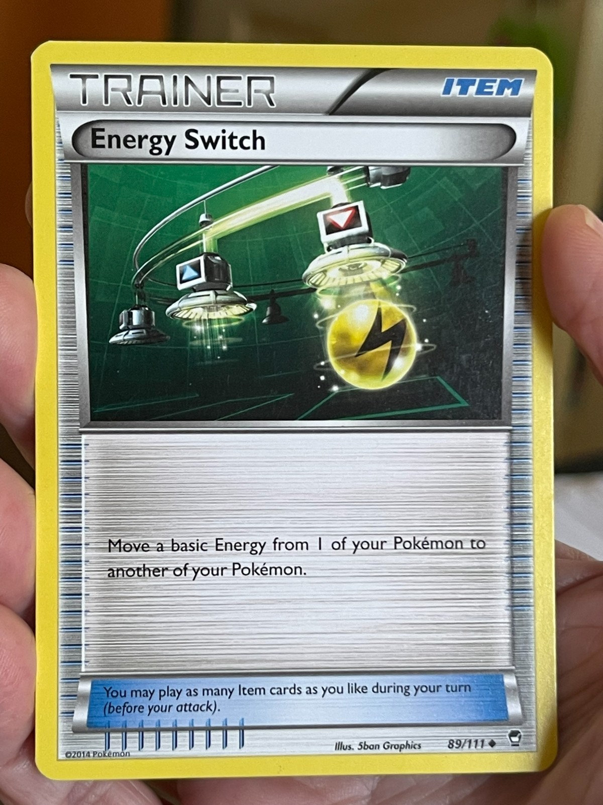 POKEMON ENERGY SWITCH 89/111 UNCOMMON FURIOUS FISTS MP CARD