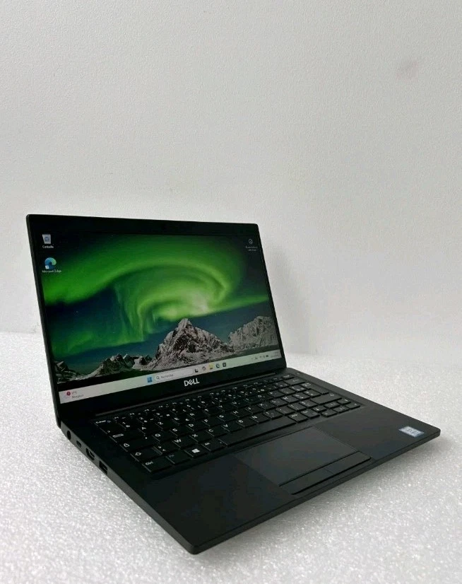 Dell Latitude 7390 · i5-8350U · 8GB · 256GB, foto 2 di 5