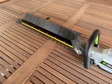 Accesorio de barrido de setos para cortasetos EGO HT2410/HT2411