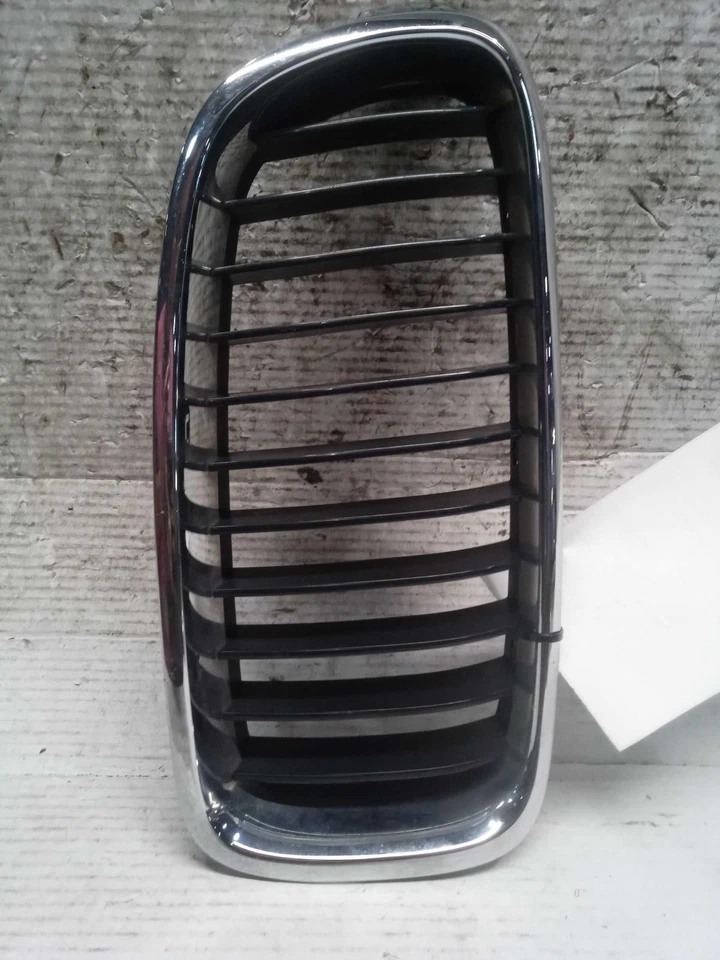 2015 BMW 320I Grille Black Used 136K Miles OEM Quality Part NJ25-20965-515087 - Image 2 of 4
