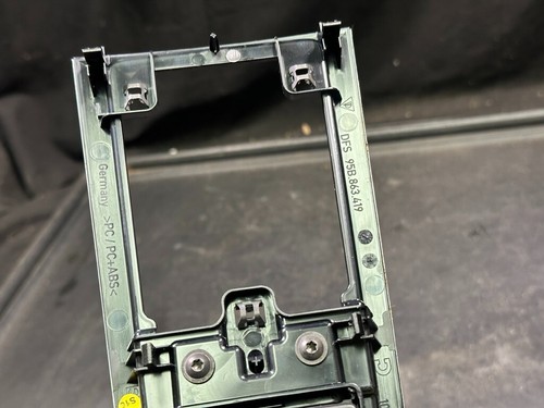15-23 PORSCHE MACAN SHIFTER PLATE HOUSING BEZEL E-BRAKE SWITCH ASSEMBLY *Peeling - Bild 8 von 8