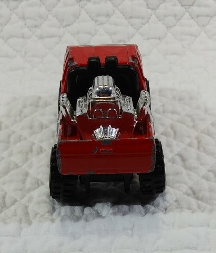 Hot Wheels #131 1991 Nissan Hardbody Lifted Pickup Truck (3" Long, 1 1/2" Tall) - Picture 6 of 13